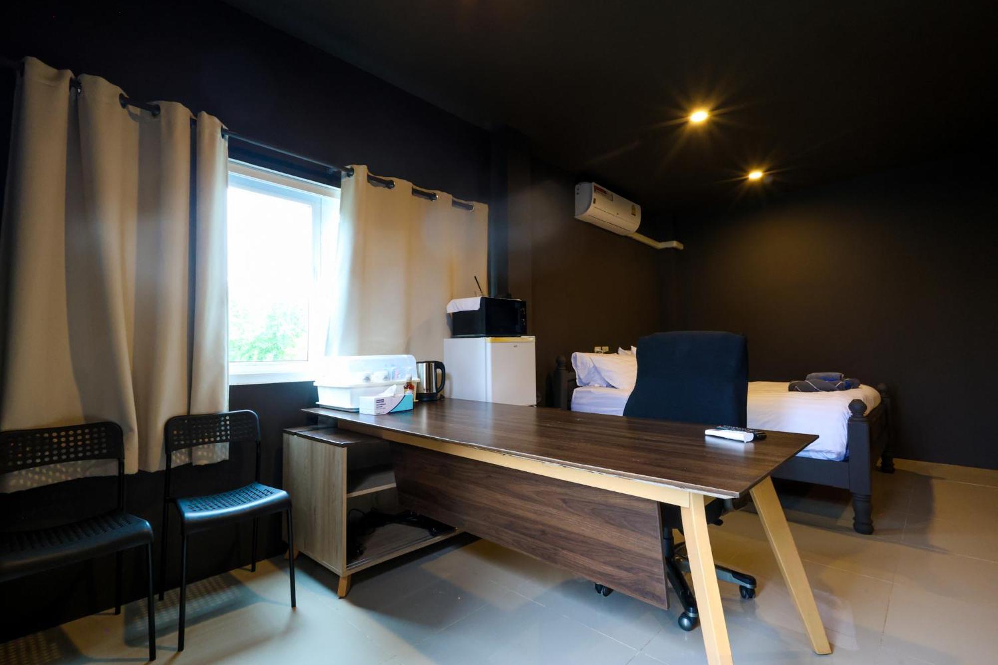 Tri Trang Beachfront With Stunning Views Lägenhet Patong