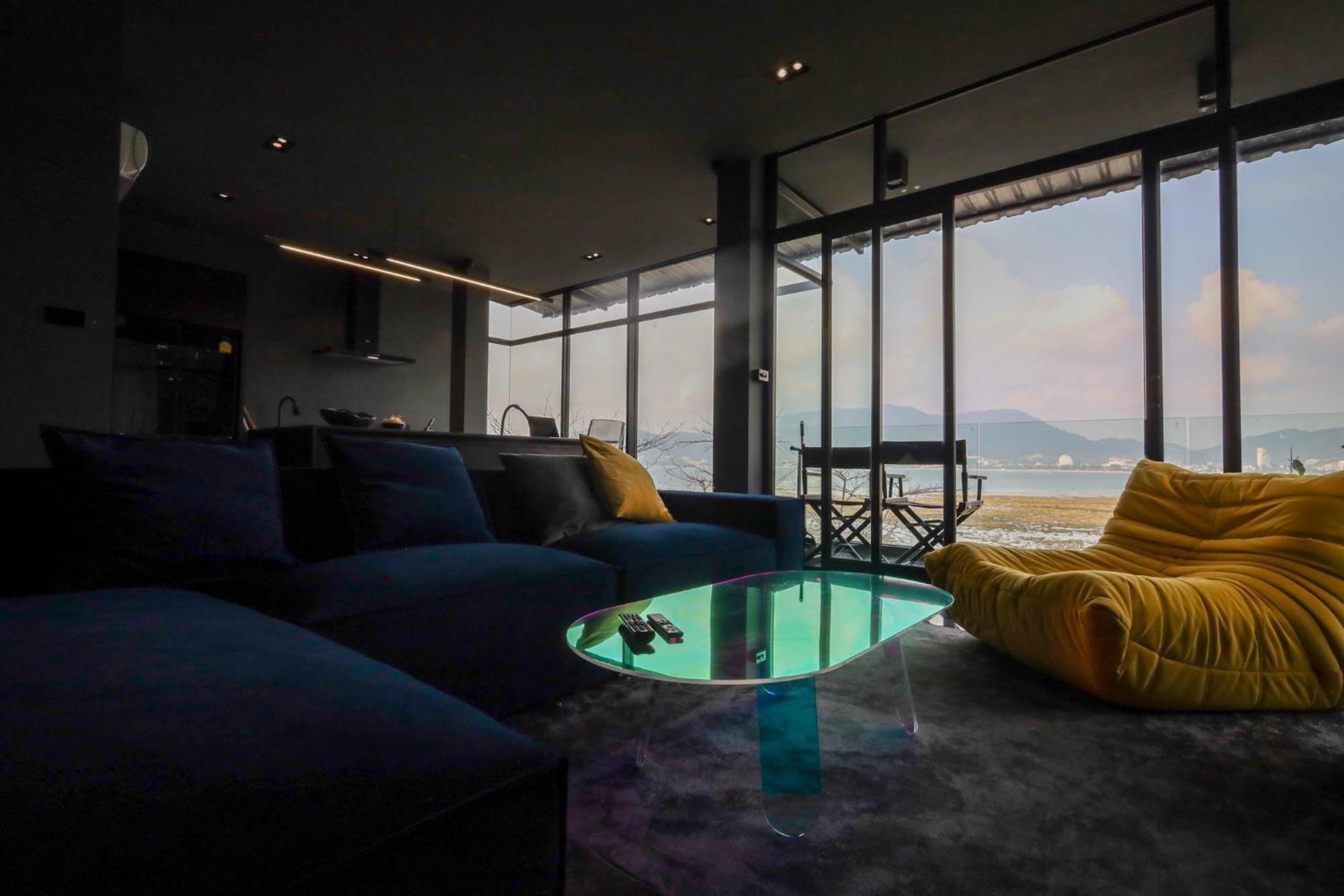 Tri Trang Beachfront With Stunning Views Patong