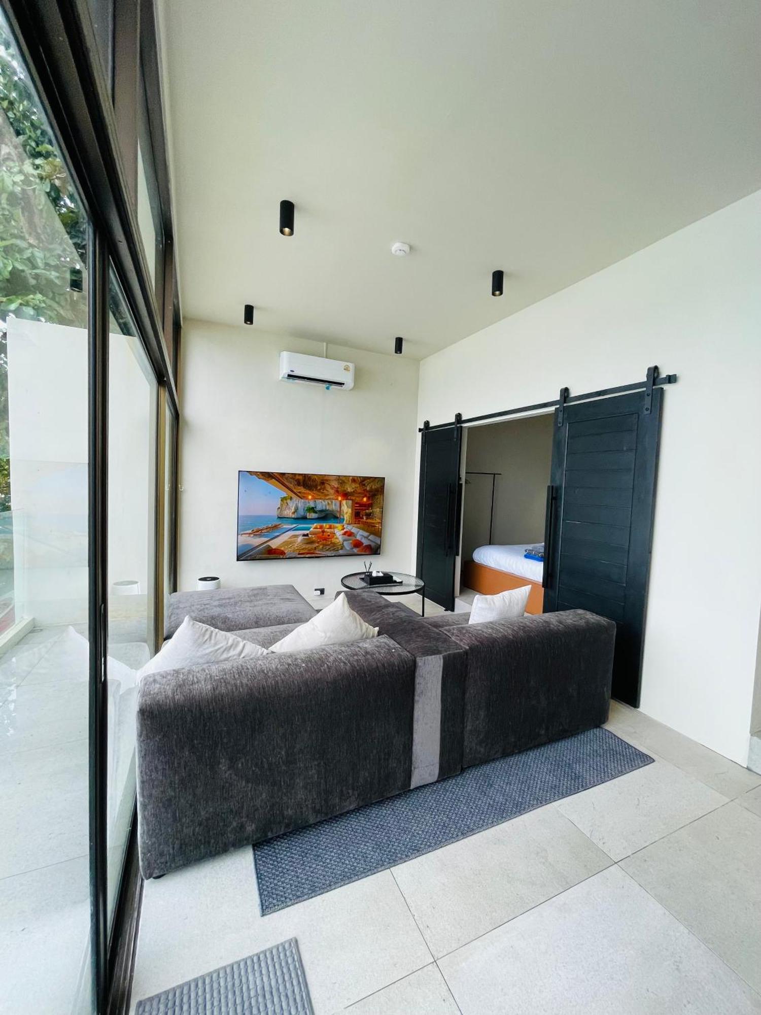 Lägenhet Tri Trang Beachfront With Stunning Views